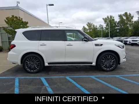 Photos of 2023 INFINITI QX80 Premium Select for sale in Cohoes, NY at Lia INFINITI