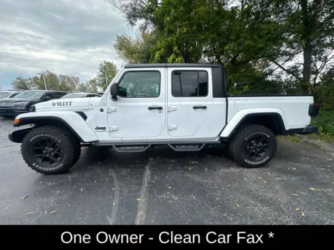 Photos of 2024 Jeep Gladiator Willys for sale in Cohoes, NY at Lia INFINITI