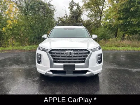 Photos of 2020 Hyundai Palisade Limited for sale in Cohoes, NY at Lia INFINITI