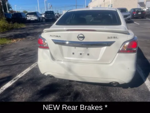 More photos of 2015 Nissan Altima 3.5 SL at Lia INFINITI, NY