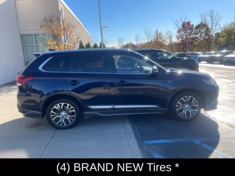 Photos of 2017 Mitsubishi Outlander GT for sale in Cohoes, NY at Lia INFINITI