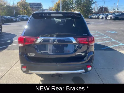 More photos of 2017 Mitsubishi Outlander GT at Lia INFINITI, NY