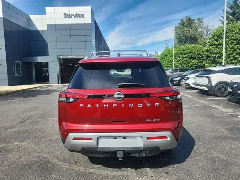 More photos of 2023 Nissan Pathfinder SL at Lia Nissan of Colonie, NY