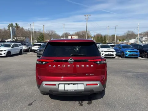 More photos of 2023 Nissan Pathfinder SL at Lia Nissan of Colonie, NY
