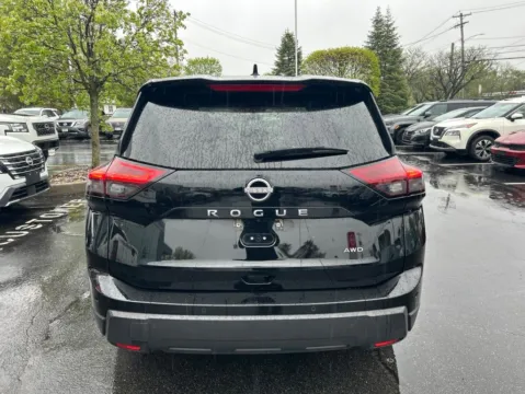 More photos of 2025 Nissan Rogue SV at Lia Nissan of Colonie, NY
