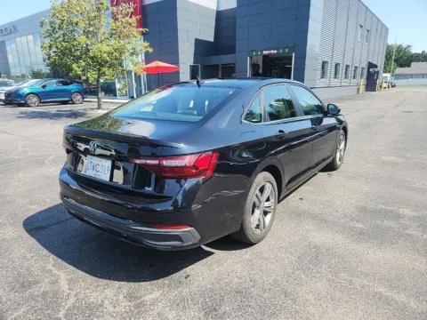 Another view of 2024 Volkswagen Jetta 1.5T SE for sale in Schenectady, NY at Lia Nissan of Colonie