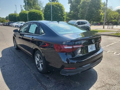 More photos of 2024 Volkswagen Jetta 1.5T SE at Lia Nissan of Colonie, NY
