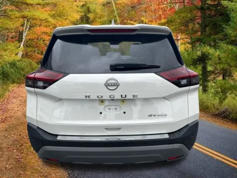 More photos of 2023 Nissan Rogue SV at Lia Nissan of Colonie, NY