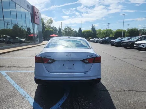 More photos of 2023 Nissan Altima 2.5 SR at Lia Nissan of Colonie, NY