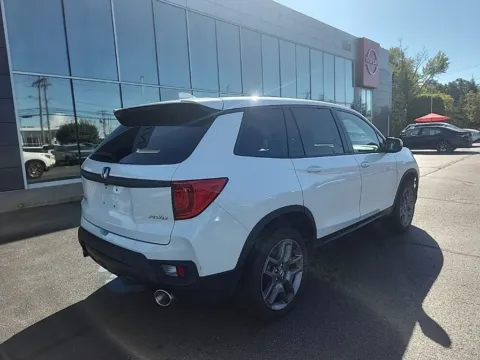 Another view of 2023 Honda Passport EX-L for sale in Schenectady, NY at Lia Nissan of Colonie