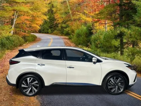 More photos of 2023 Nissan Murano SL at Lia Nissan of Colonie, NY