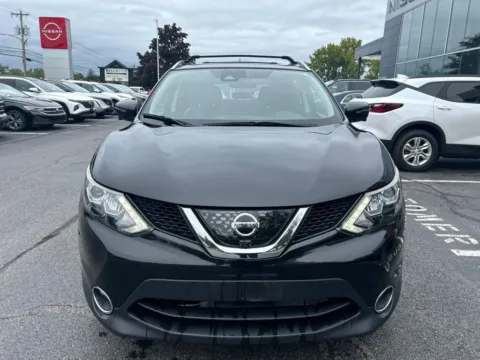 Photos of 2017 Nissan Rogue Sport SL for sale in Schenectady, NY at Lia Nissan of Colonie