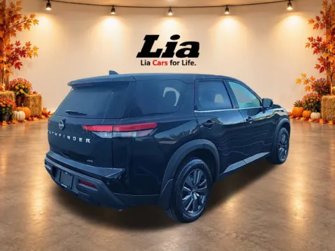 Another view of 2024 Nissan Pathfinder S for sale in Schenectady, NY at Lia Nissan of Colonie