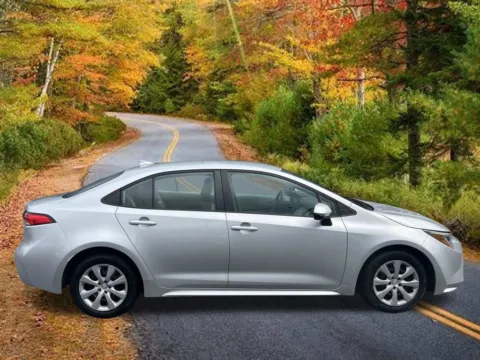 More photos of 2023 Toyota Corolla LE at Lia Nissan of Colonie, NY