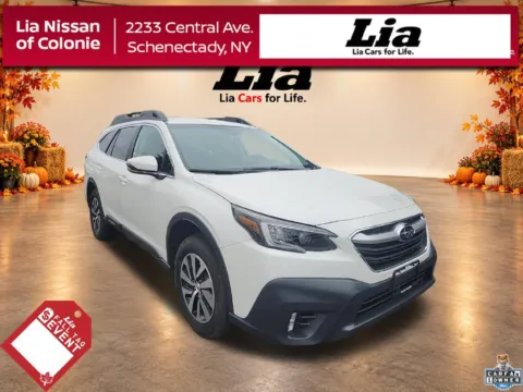 White 2022 Subaru Outback Premium for sale in Schenectady, NY
