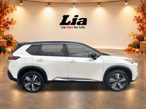 More photos of 2023 Nissan Rogue SL at Lia Nissan of Colonie, NY
