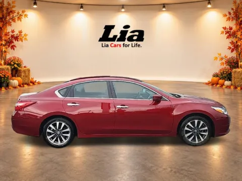 Photos of 2017 Nissan Altima 2.5 SV for sale in Schenectady, NY at Lia Nissan of Colonie