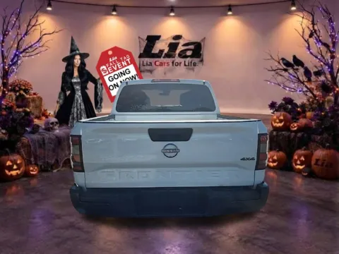 More photos of 2022 Nissan Frontier S at Lia Nissan of Colonie, NY
