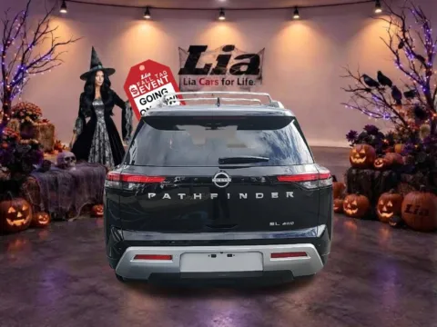 More photos of 2025 Nissan Pathfinder SL at Lia Nissan of Colonie, NY
