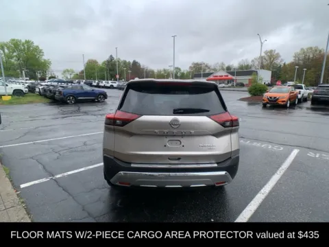 More photos of 2023 Nissan Rogue Platinum at Lia Nissan of Enfield, CT