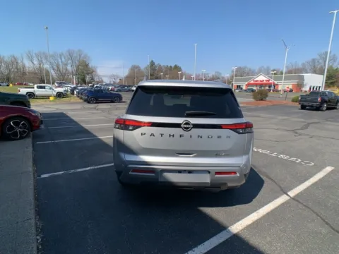More photos of 2025 Nissan Pathfinder SL at Lia Nissan of Enfield, CT