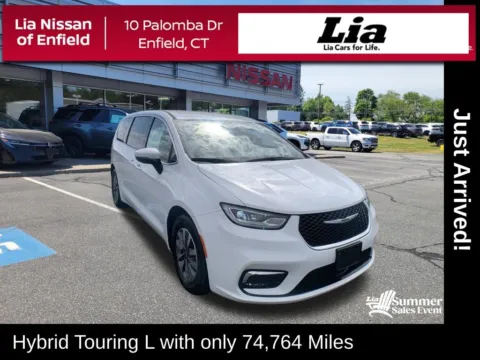 White 2023 Chrysler Pacifica Hybrid Touring L for sale in Enfield, CT