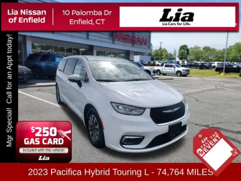 White 2023 Chrysler Pacifica Hybrid Touring L for sale in Enfield, CT