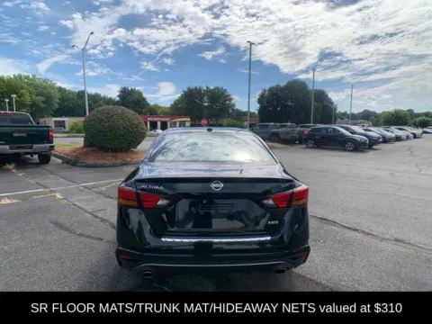 More photos of 2021 Nissan Altima 2.5 SR at Lia Nissan of Enfield, CT