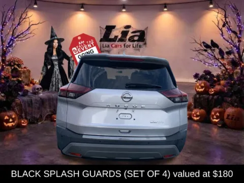 More photos of 2021 Nissan Rogue SL at Lia Nissan of Enfield, CT