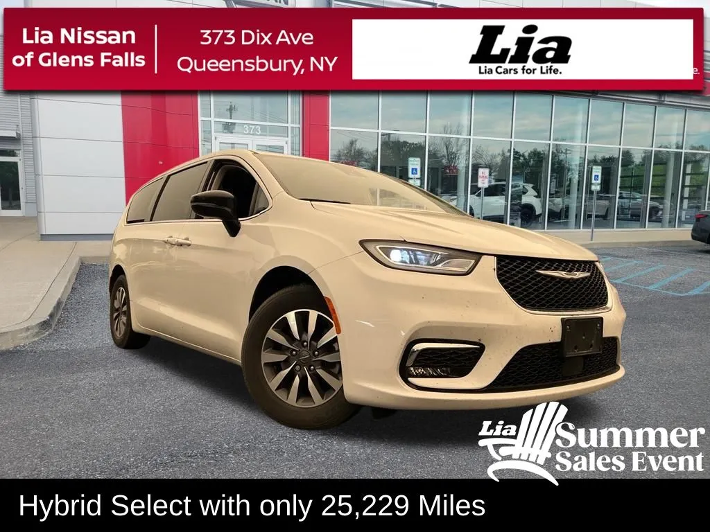 White 2024 Chrysler Pacifica Hybrid Select for sale in Queensbury, NY