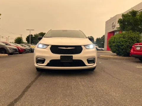 More photos of 2024 Chrysler Pacifica Hybrid Select at Lia Nissan of Glens Falls, NY