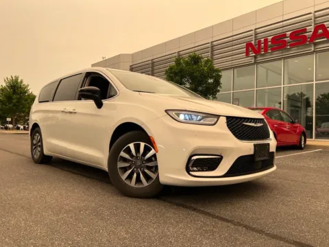 Another view of 2024 Chrysler Pacifica Hybrid Select for sale in Queensbury, NY at Lia Nissan of Glens Falls