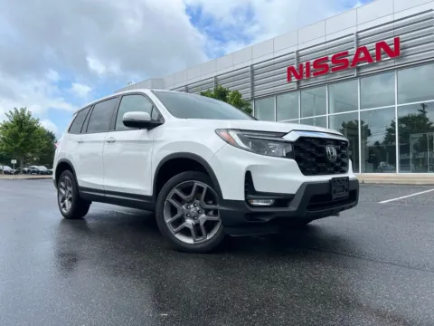 Photos of 2023 Honda Passport EX-L for sale in Queensbury, NY at Lia Nissan of Glens Falls
