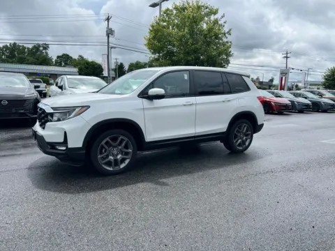 More photos of 2023 Honda Passport EX-L at Lia Nissan of Glens Falls, NY