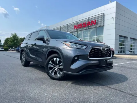 Another view of 2020 Toyota Highlander XLE for sale in Queensbury, NY at Lia Nissan of Glens Falls