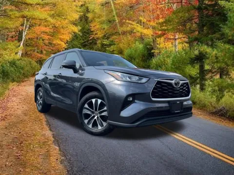 Another view of 2020 Toyota Highlander XLE for sale in Queensbury, NY at Lia Nissan of Glens Falls