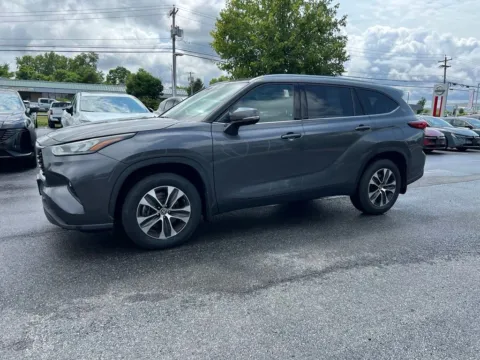 More photos of 2020 Toyota Highlander XLE at Lia Nissan of Glens Falls, NY