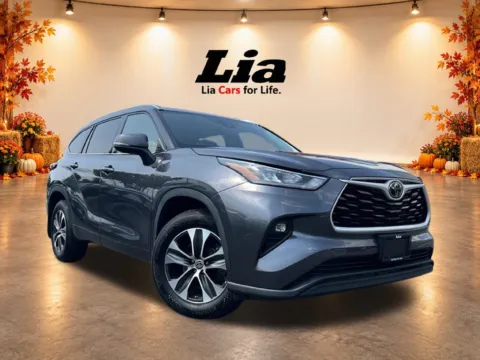 Another view of 2020 Toyota Highlander XLE for sale in Queensbury, NY at Lia Nissan of Glens Falls