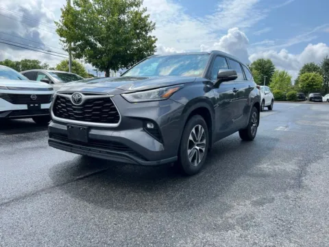Another view of 2020 Toyota Highlander XLE for sale in Queensbury, NY at Lia Nissan of Glens Falls
