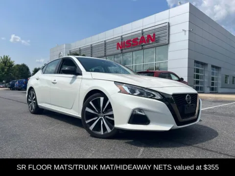 Photos of 2022 Nissan Altima 2.5 SR for sale in Queensbury, NY at Lia Nissan of Glens Falls