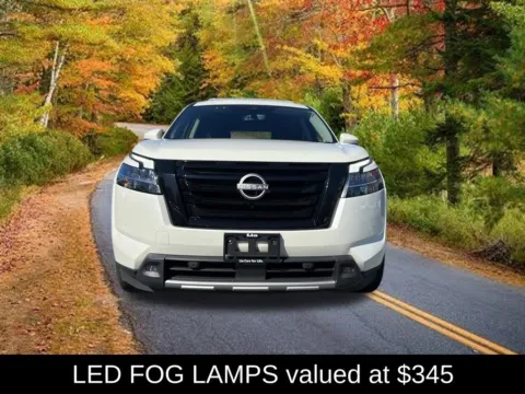 More photos of 2023 Nissan Pathfinder SL at Lia Nissan of Glens Falls, NY