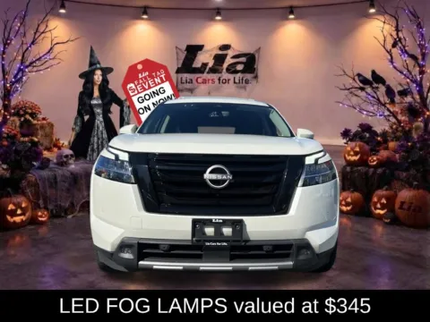 More photos of 2023 Nissan Pathfinder SL at Lia Nissan of Glens Falls, NY