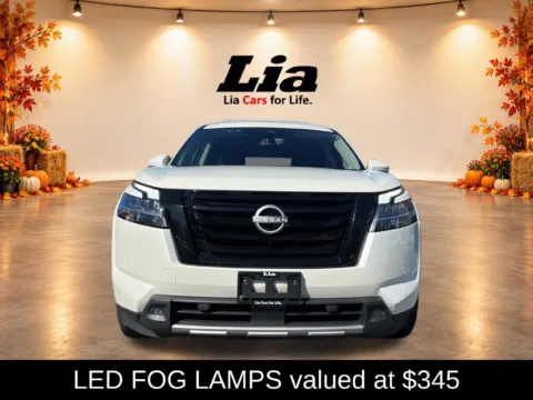 More photos of 2023 Nissan Pathfinder SL at Lia Nissan of Glens Falls, NY