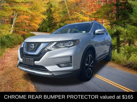 More photos of 2019 Nissan Rogue SL at Lia Nissan of Glens Falls, NY