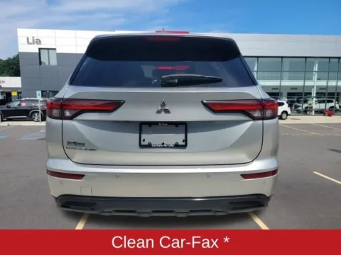 More photos of 2022 Mitsubishi Outlander SE at Lia Nissan of Saratoga, NY