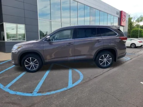Photos of 2019 Toyota Highlander XLE for sale in Malta, NY at Lia Nissan of Saratoga