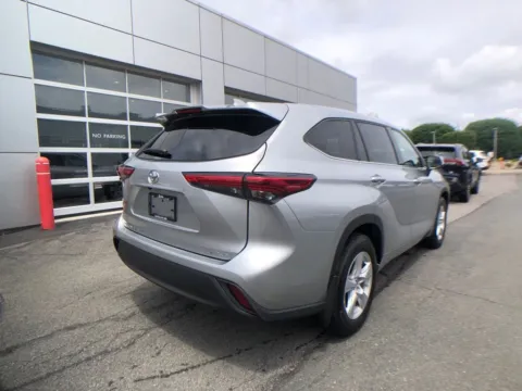 Another view of 2021 Toyota Highlander LE for sale in Schenectady, NY at Lia Toyota of Colonie