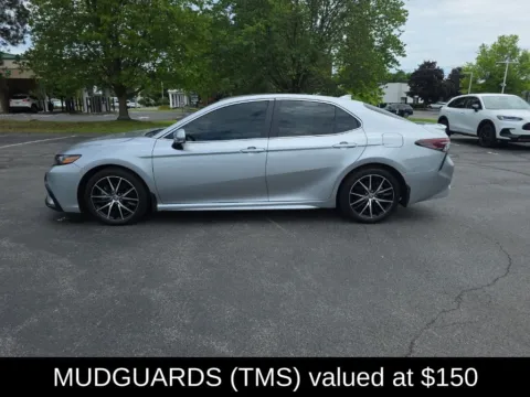 More photos of 2024 Toyota Camry Hybrid SE at Lia Toyota of Colonie, NY