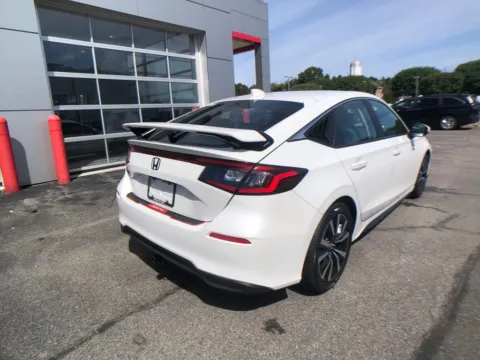 Another view of 2024 Honda Civic EX-L for sale in Schenectady, NY at Lia Toyota of Colonie