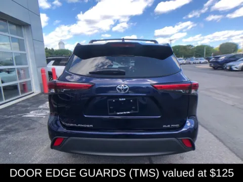 More photos of 2022 Toyota Highlander XLE at Lia Toyota of Colonie, NY